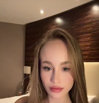 Angelina - escort in Jeddah Photo 1 of 7