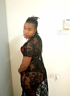 Angelina - puta in Riyadh Photo 1 of 4