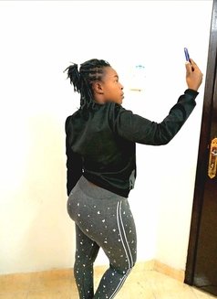 Angelina - puta in Riyadh Photo 2 of 4