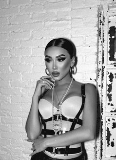 ANGELINA (VIP)XXL - Transsexual escort in Khobar Photo 5 of 7