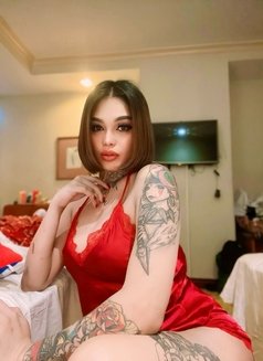 Angelinaholly89 - Transsexual escort in Singapore Photo 8 of 14