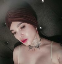 Angelinaholly89 - Transsexual escort in Singapore