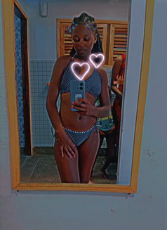 Angeline M - escort in Mombasa Photo 3 of 5