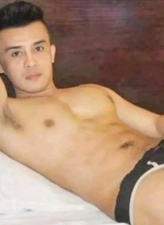 Angelo pogi - Male escort in Manila Photo 6 of 6