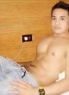 Angelo republic - Male escort in Manila Photo 4 of 5