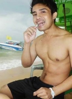 Angelo republic - Male escort in Manila Photo 3 of 4