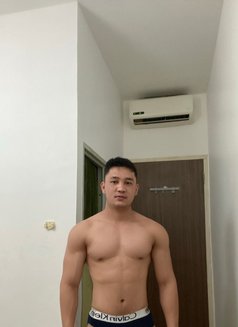 Angga Jkt - Male escort in Jakarta Photo 3 of 11