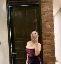 Anggella - escort in Bali