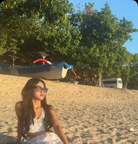 Anggie - puta in Bali