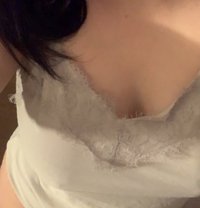 Angi - escort in Maldives