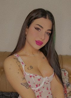 Angi - Acompañantes transexual in Beirut Photo 13 of 14
