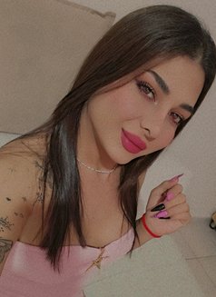 Angi - Transsexual escort in Beirut Photo 13 of 13