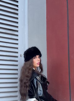 Angie Azzam 23cm - Transsexual escort in Beirut Photo 29 of 30