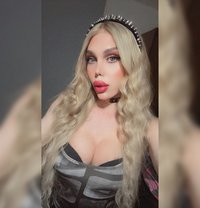 Angie Azzam - Acompañantes transexual in Beirut Photo 30 of 30