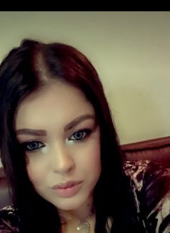 Angie - escort in Beirut Photo 5 of 5