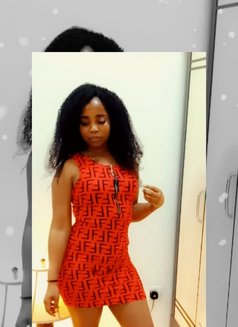 Angie - escort in Al Manama Photo 3 of 4