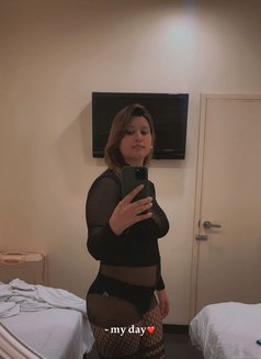 Angita - escort in Singapore Photo 4 of 5