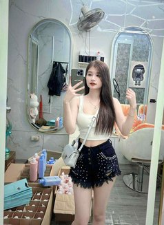 Angle - escort in Malta Photo 4 of 6