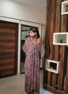 Angle - Acompañantes transexual in Chandigarh Photo 1 of 5