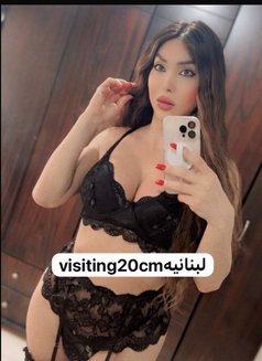 لبنانيه visiting 20cm - Transsexual escort in İstanbul Photo 29 of 30