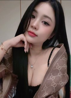 Anh Đào - escort in Bangkok Photo 3 of 5
