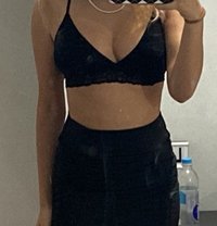 Ani - puta in Gurgaon