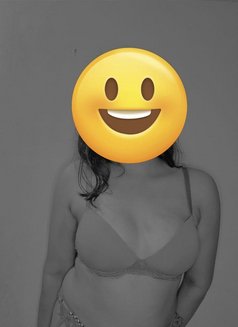 Anicka the Best Cam Girl - puta in New Delhi Photo 4 of 6