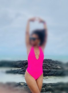 Aniel - puta in Mauritius Photo 2 of 6