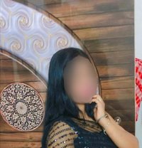 Anika Cam Show and Real Meet - escort in Kochi