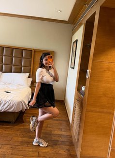 Anika - escort in Candolim, Goa Photo 2 of 4