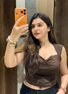 Anika - escort in Maldives Photo 1 of 4