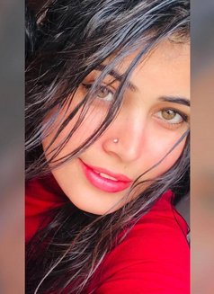 Anika - escort in New Delhi Photo 2 of 6