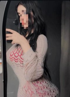 ANIKA🏻‍♀️ - puta in Pune Photo 5 of 8