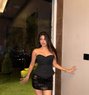 Anika Indian - puta in Dubai Photo 1 of 5