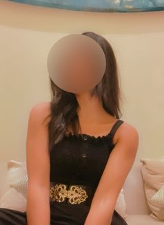 Anika Khurana - escort in Dubai Photo 2 of 5