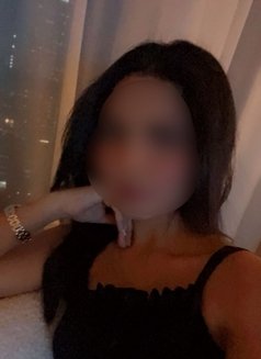 Anika Khurana - escort in Dubai Photo 4 of 5