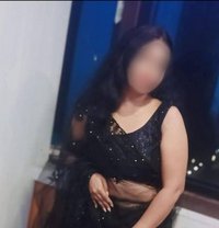 ️Anika Lets do cam session & sex chat - puta in Kochi