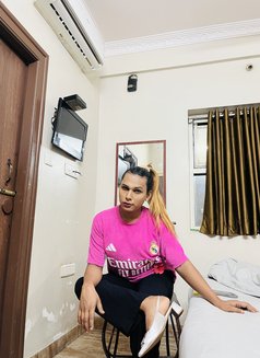 Anika Trans - Transsexual escort in Mumbai Photo 21 of 24