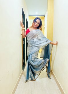 Anika Trans - Transsexual escort in Mumbai Photo 11 of 24