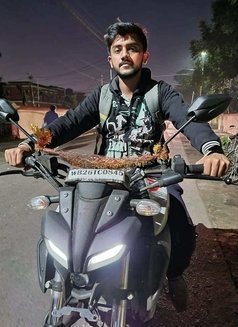 Aniket Prasad - Male escort in Kolkata Photo 3 of 6