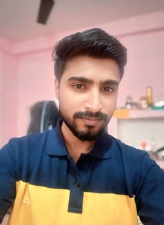 TOM - Male adult performer in Lucknow Photo 1 of 4