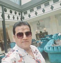 Anil - Male escort in Porto