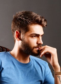 Anil Ttr - Male escort in İstanbul Photo 1 of 5