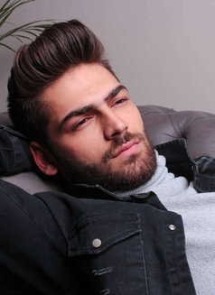 Anil Ttr - Male escort in İstanbul Photo 2 of 5