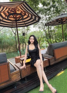 Anindiya Young and Kinky Girl - puta in Bali Photo 4 of 9