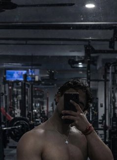 Anirudh - Male escort in RIshikesh Photo 1 of 3