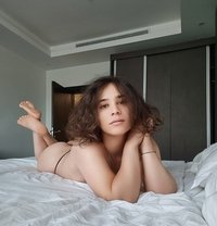 Anis - Transsexual escort in Tashkent