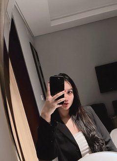 Anisa - puta in Jakarta Photo 3 of 7