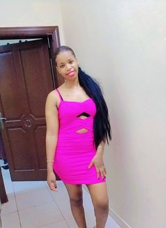 Anisa - escort in Jeddah Photo 3 of 3