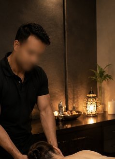 Anish - masseur in Dubai Photo 3 of 3